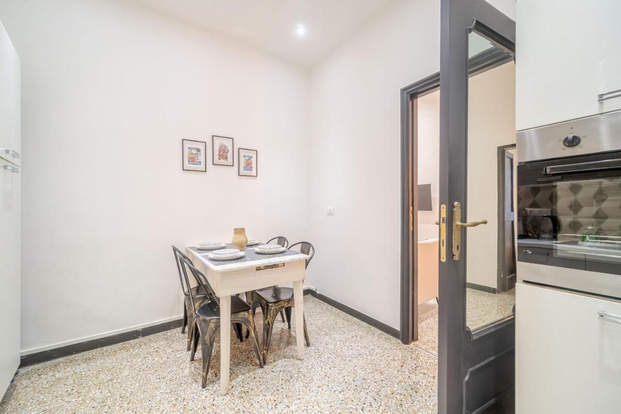 Central & Lovely Apartment In Genova - Netflix! エクステリア 写真